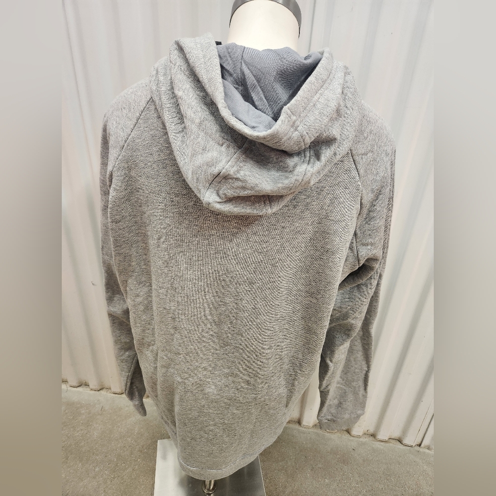 NWT Under Armour Men's Gray Hoodie Sweater Size 2XL - Picture 6 of 8